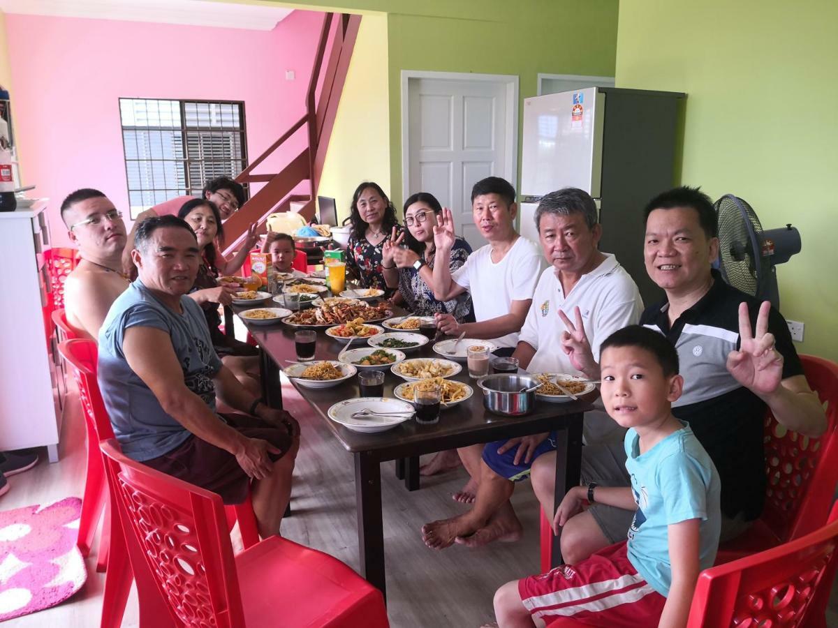 I Love U Bnb 爱乐游民宿 步行5 分钟到码头 Semporna Exterior foto